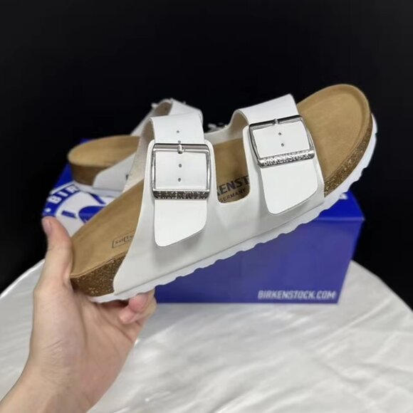 Birkenstock White Buckle Sandals - New with Tags - Picture 3 of 4